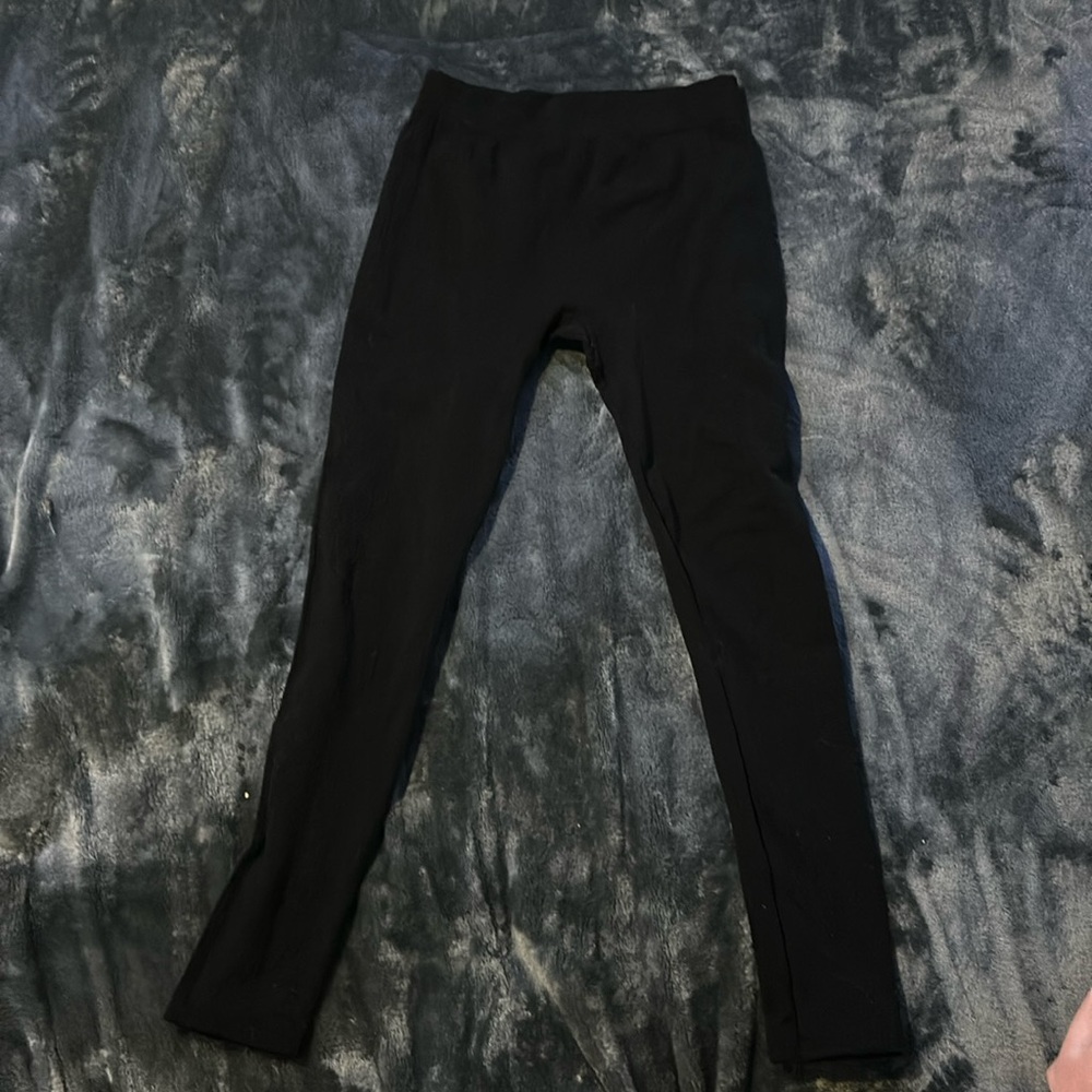 Black leggings